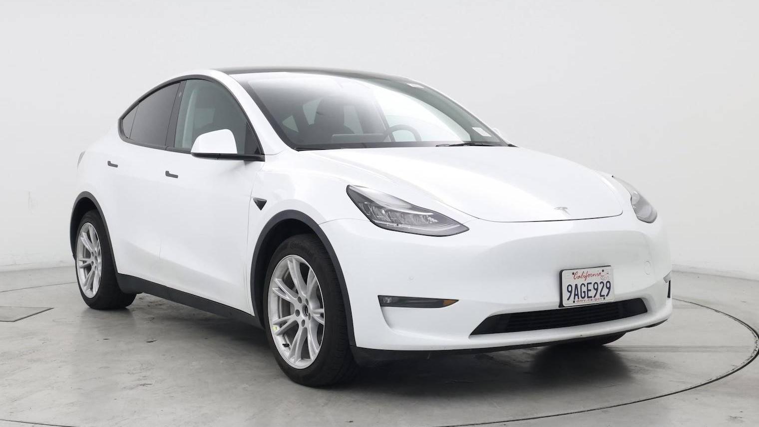 TESLA MODEL Y 2022 7SAYGDEE1NF389141 image